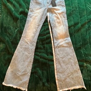 NWT Flying Monkey Size 27 Mid-Rise Flare Stretch Jeans